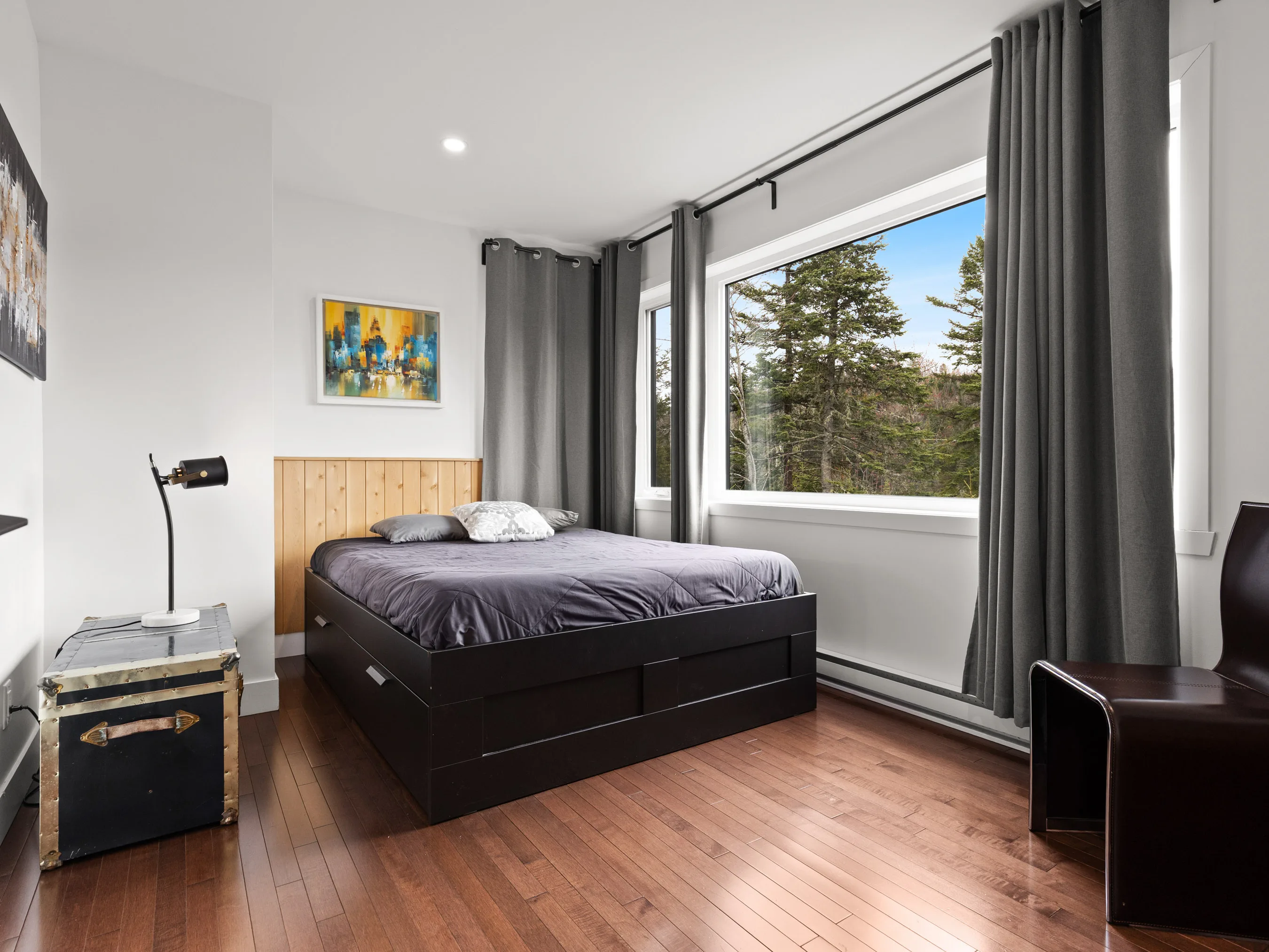 Chambre avec commode du chalet Le Bellissime